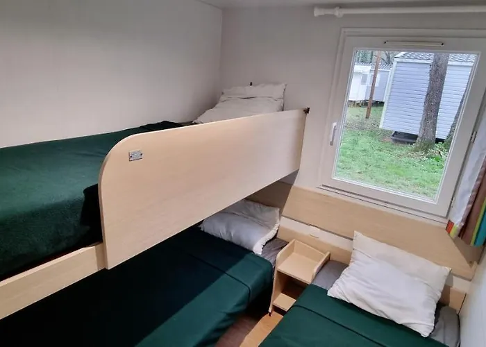 Camping Mobil 5 Personnes - Vendee - Puy Du Fou - Climatise La Boissiere-de-Montaigu